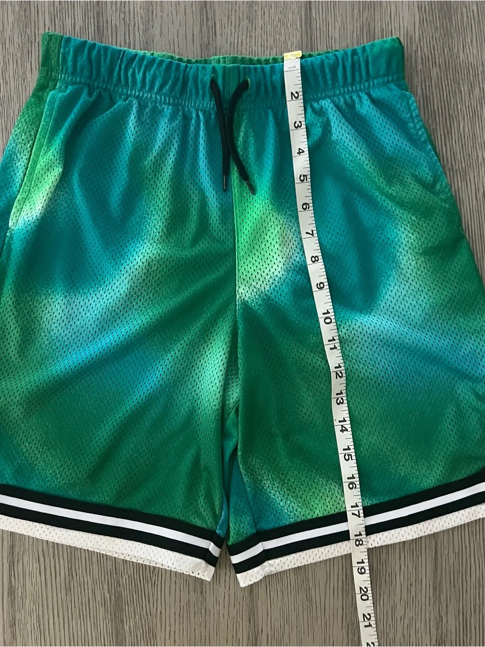 Old Navy boys Bright Green Mesh Athletic Shorts